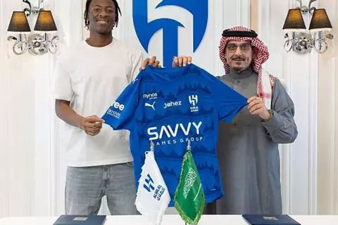 صفقة فرنسية تدعم الهلال في موقعة الأهلي بالكلاسيكو